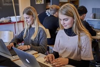 Flere uddannelser i mindre byer afhænger af en række forudsætninger for at kunne lykkes. Blandt andet en økonomi, som gør det muligt at lave uddannelser af høj kvalitet.